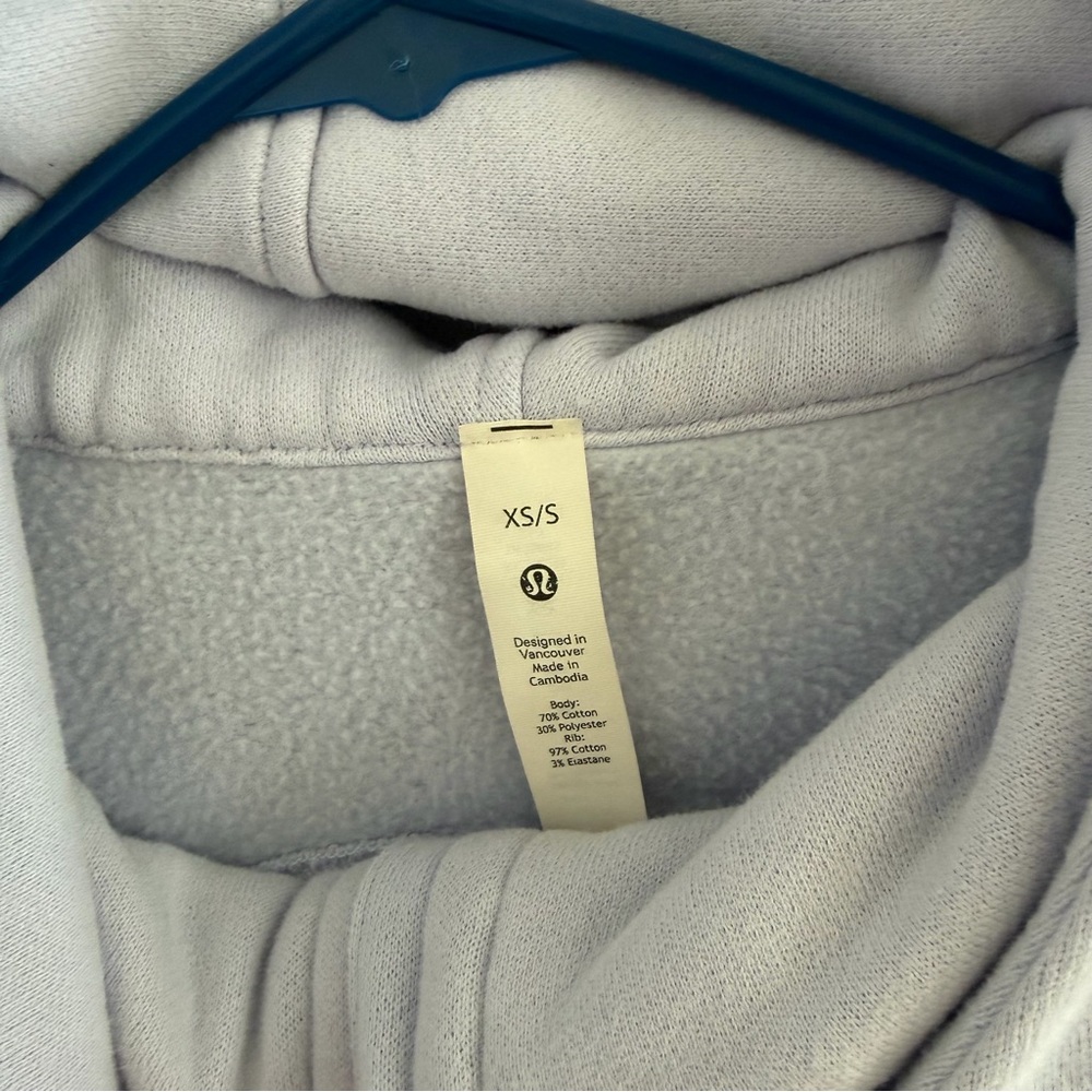 Lululemon Scuba Crop Quarter Zip - Picture 3 of 3